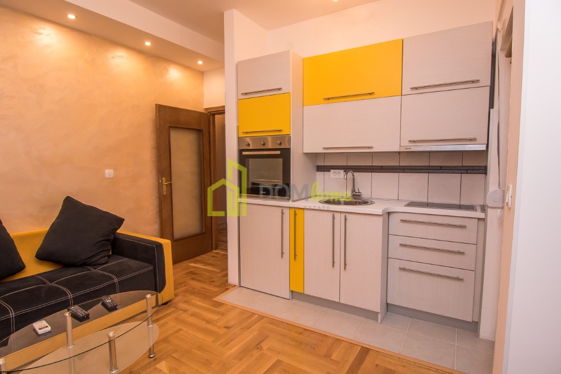 Garsonjera 25m2, kod Vezirovog mosta